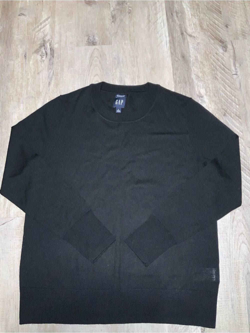 (Bin 15) GAP, Black Crewneck Sweater, Size L
